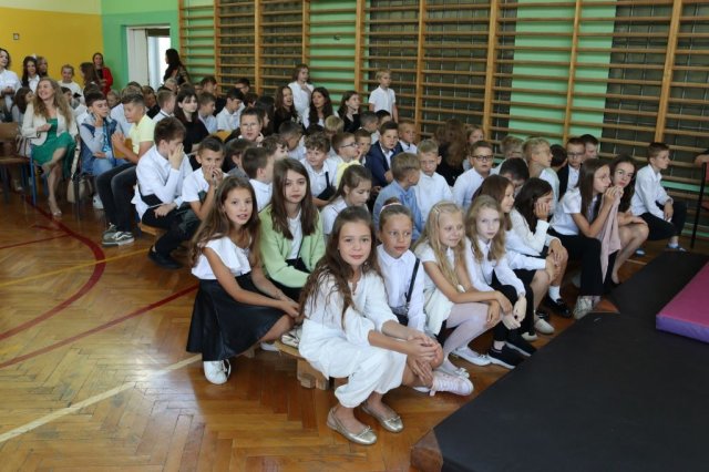 b_1024_768_0_00_images_2023_2024_WYDARZENIA_Rozpoczecie_374200928_766108605317090_1317304227026259342_n